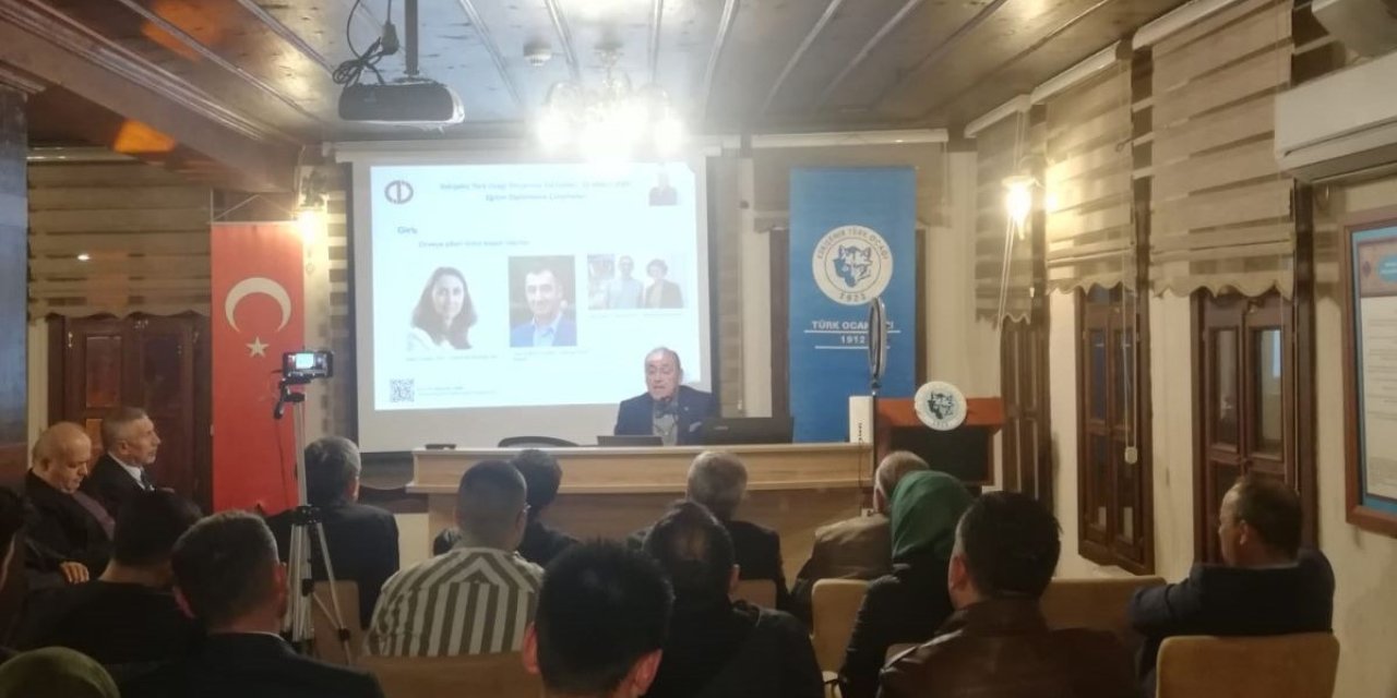 "türk Toplumunun Almanya’da Uyum Değil Kabul Edilme Sorunu Var"