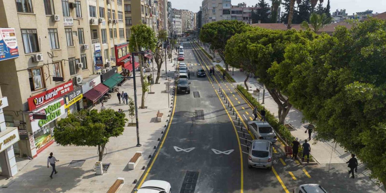 İstiklal Caddesi Tamamen Trafiğe Açıldı