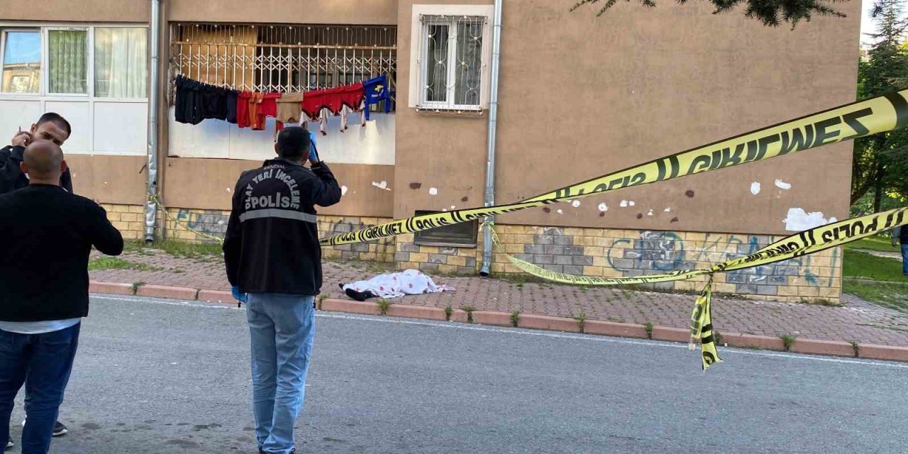 3. Kattan Düşen Kanser Hastası Hayatını Kaybetti