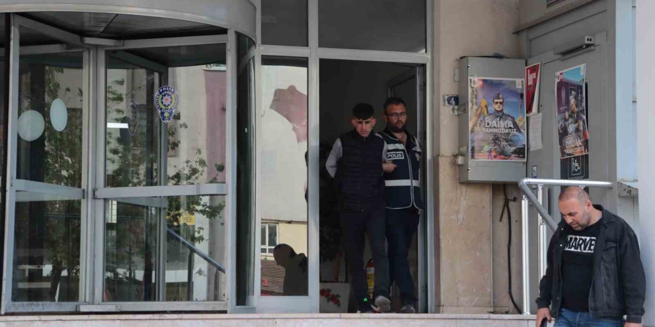 ’hırsızlık’ Suçundan 12 Yıl Hapis Cezası Bulunan Şahıs: "adam Gibi Yaşayın, Adam Gibi Ölün"