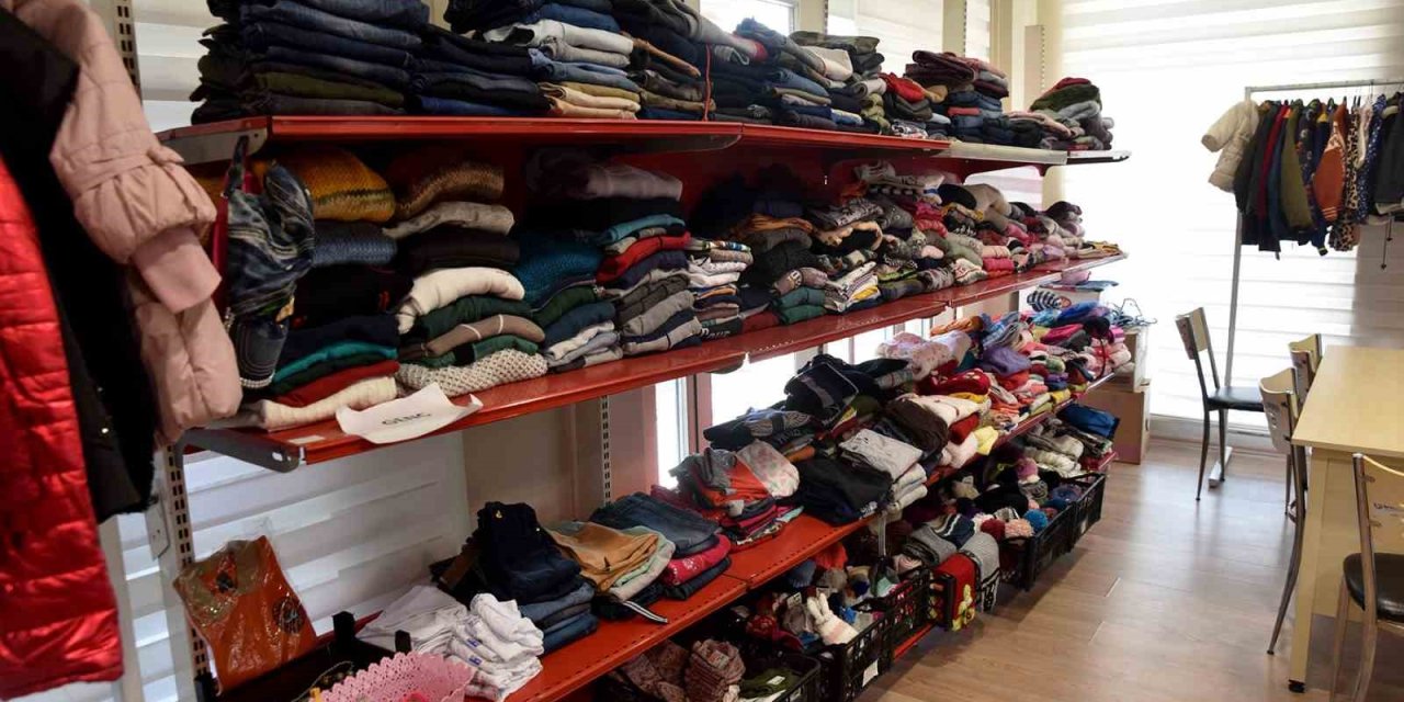 Depremzedelerin Yaraları Dayanışmayla Sarılıyor