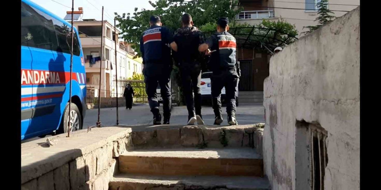 Deaş Üyesi Şahıs Jandarmadan Kaçamadı