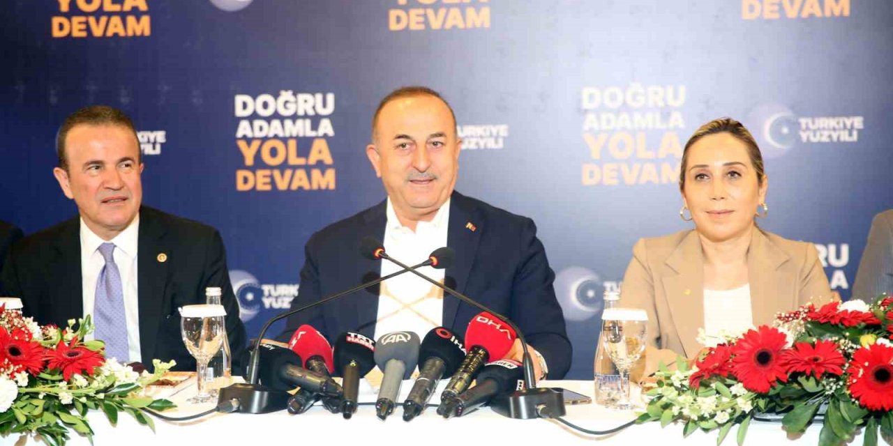 Bakan Çavuşoğlu’ndan Tekirdağ Belediyesine Çok Sert Depremzede Tepkisi