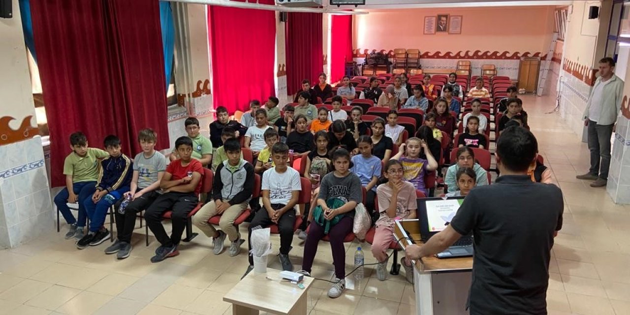 Günyüzü Şehit Recep Çetin Ortaokulu Öğrencilerine Kur’an-ı Kerim Semineri Verildi