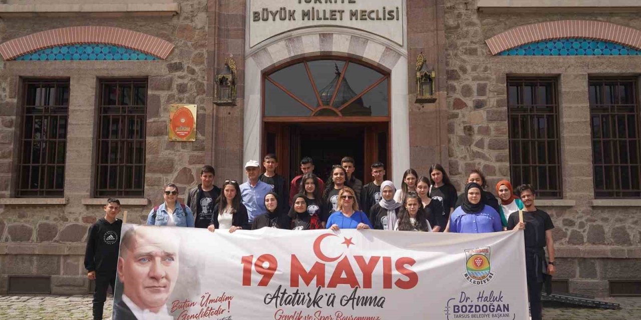 Tarsus Belediyesi Köy Okullarındaki Öğrencileri Ankara Gezisine Götürdü