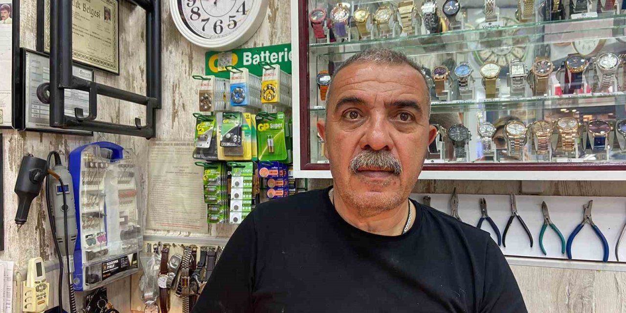 Zamana Tanıklık Eden Niğdeli Saatçi