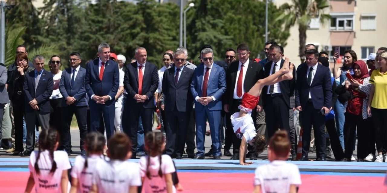 19 Mayıs Atatürk’ü Anma, Gençlik Ve Spor Bayramı Antalya’da Coşkuyla Kutlandı