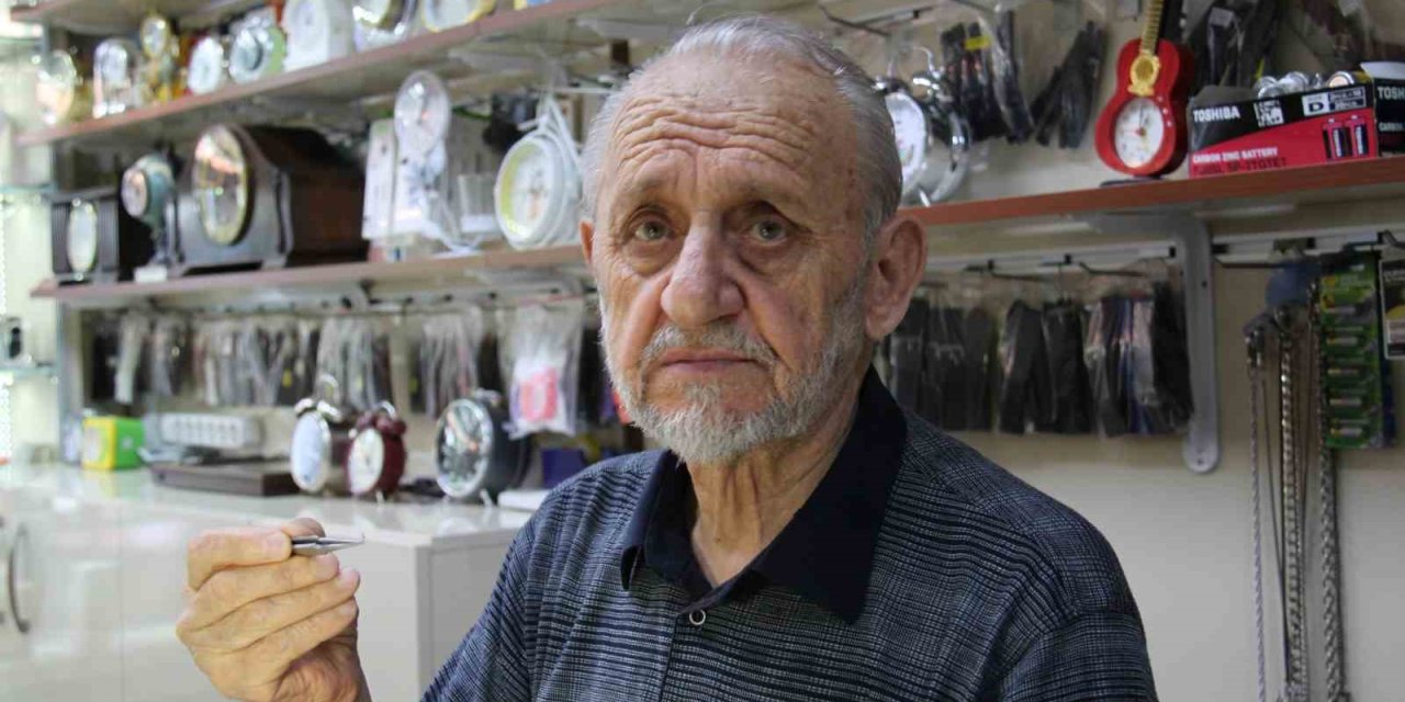 66 Yıldır Saatlere Ayar Veriyor