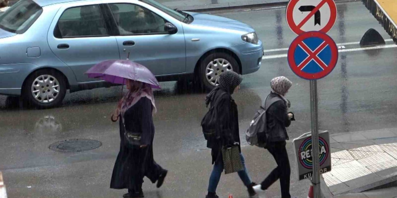 Aksaray’da Yağmur Etkili Oluyor
