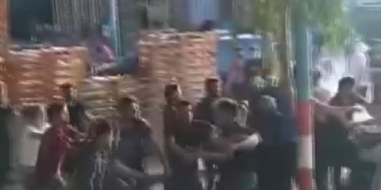 İşçilerden Sopalı, Taşlı Ve Sandıklı Kavga