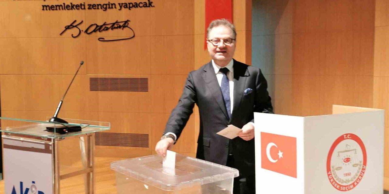 Ahkib’de Başkan Tekin Güven Tazeledi
