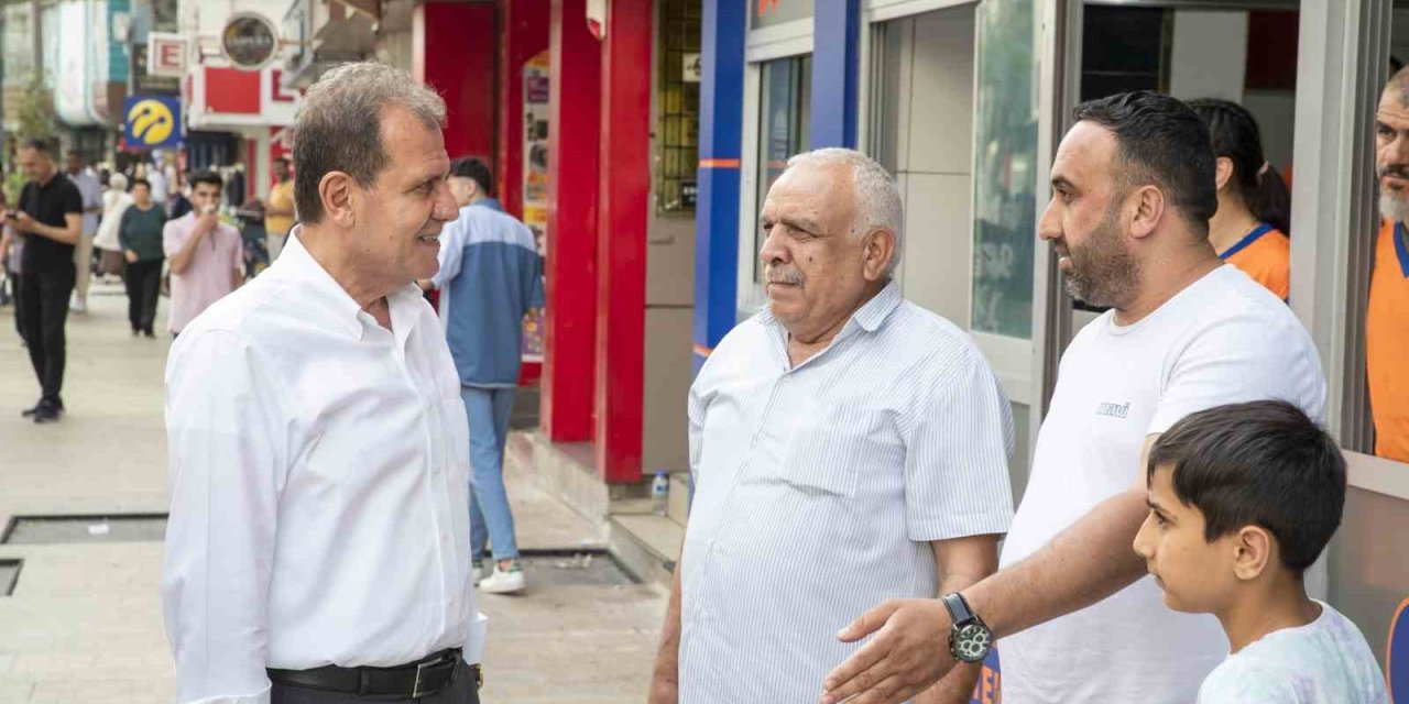 Seçer, Esnafla Bir Araya Geldi