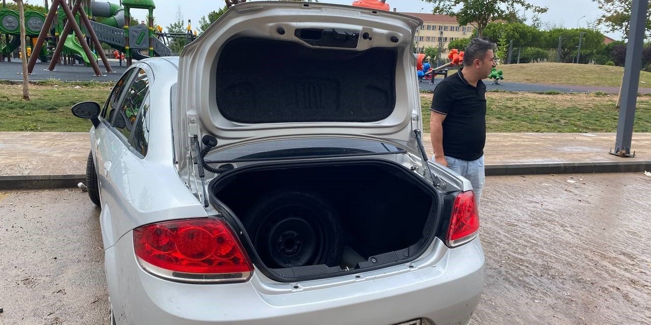 Antalya’da 15 Dakikalık Yağmur Hayatı Felç Etti, Bir Saatte Hayat Normale Döndü