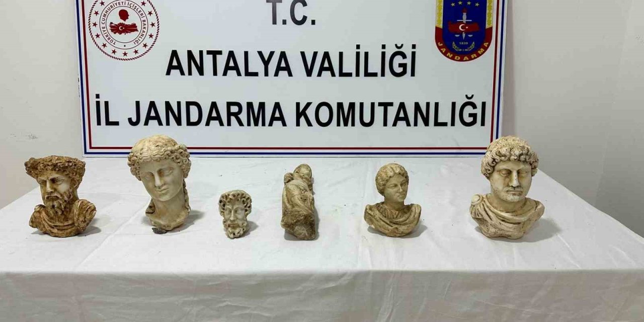 Antalya’da Tarihi Eser Operasyonu: 4 Gözaltı