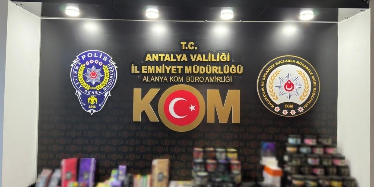 Antalya’da Üç İlçede Kaçakçılık Operasyonu