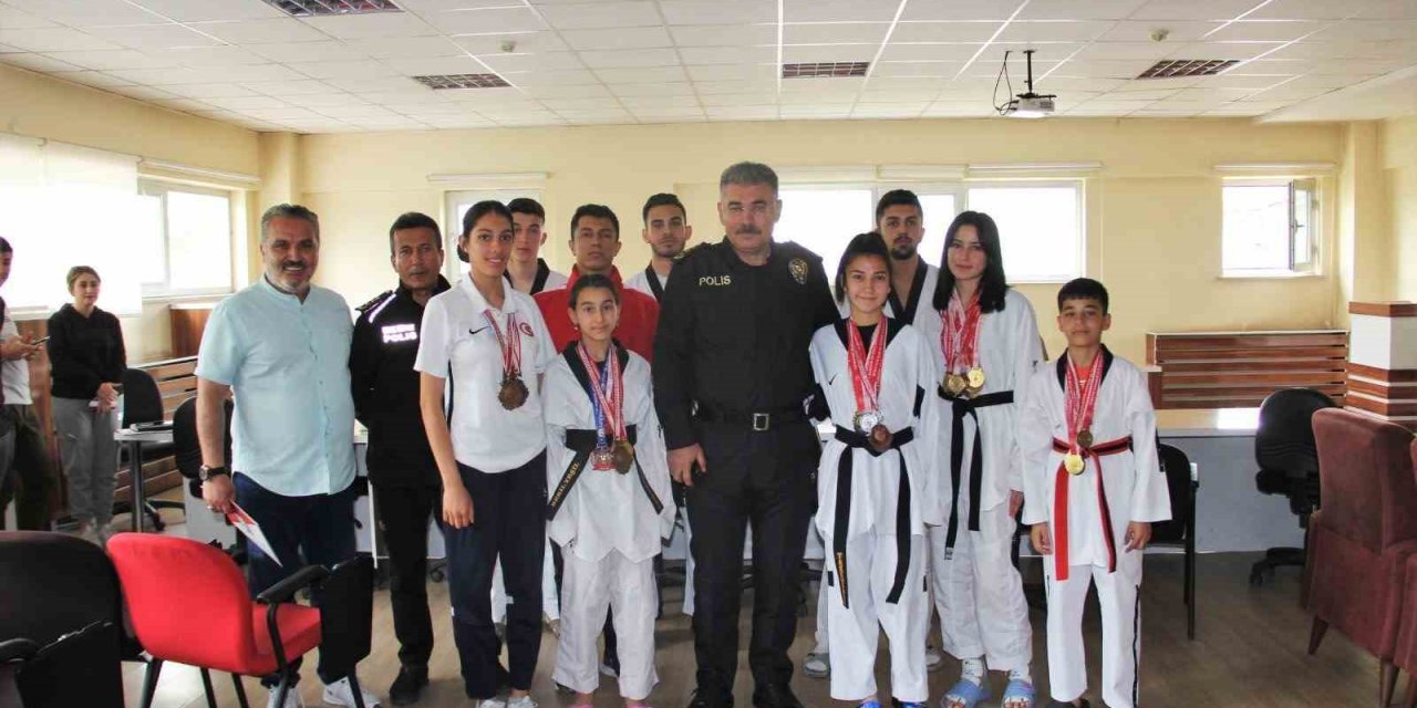 İpeksi Dokunuş’ta Madalyalar Geliyor