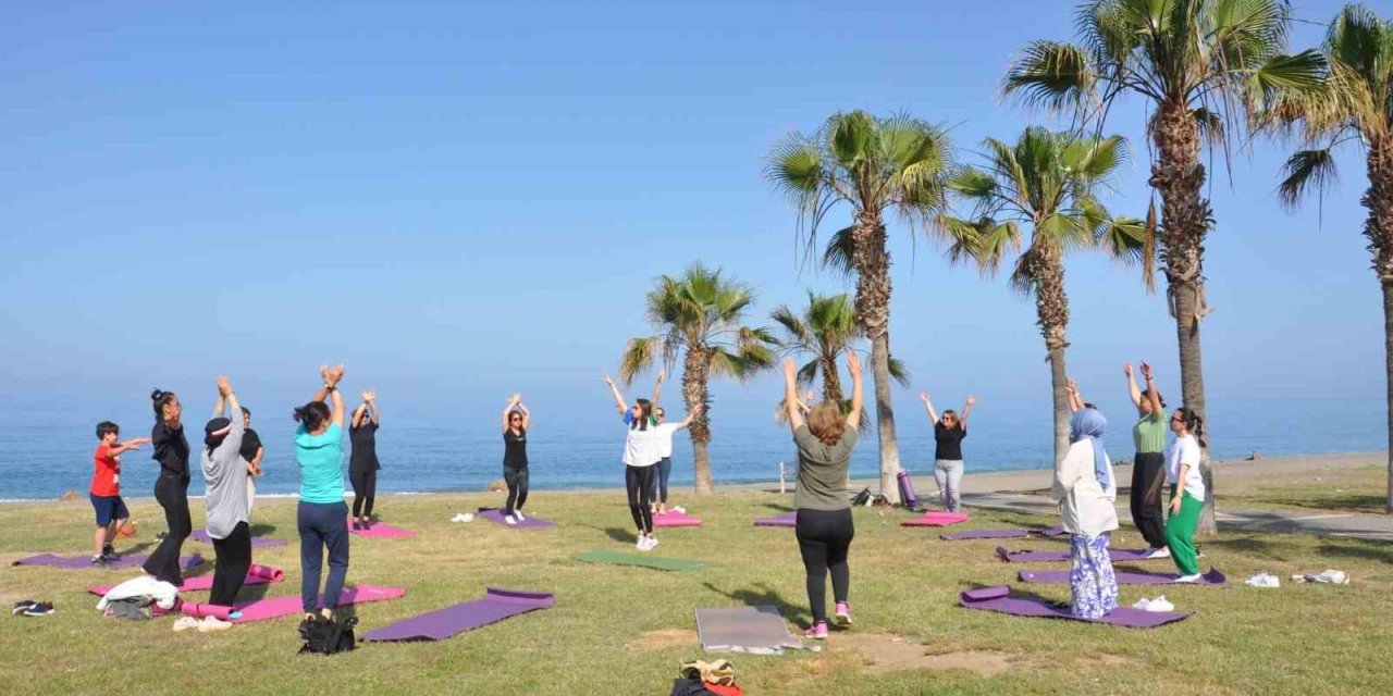 Gazipaşa’da Kadınlar Sabah Sporuyla Zayıflıyor