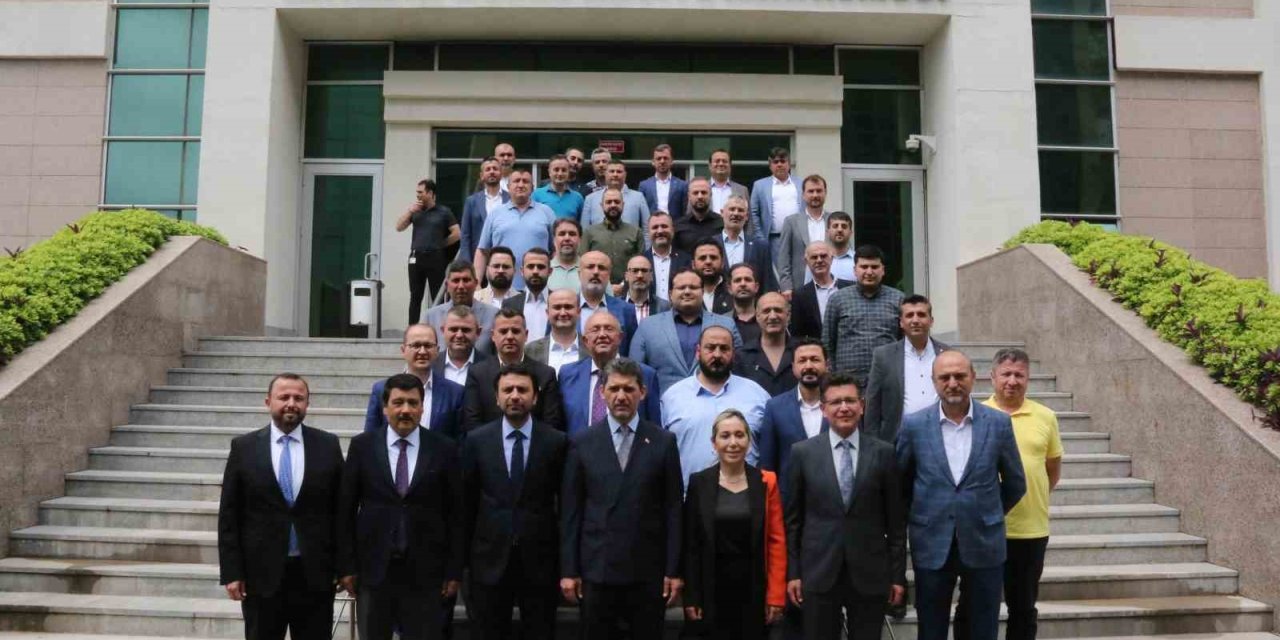 Ak Parti Antalya Milletvekilleri Mazbatalarını Aldı