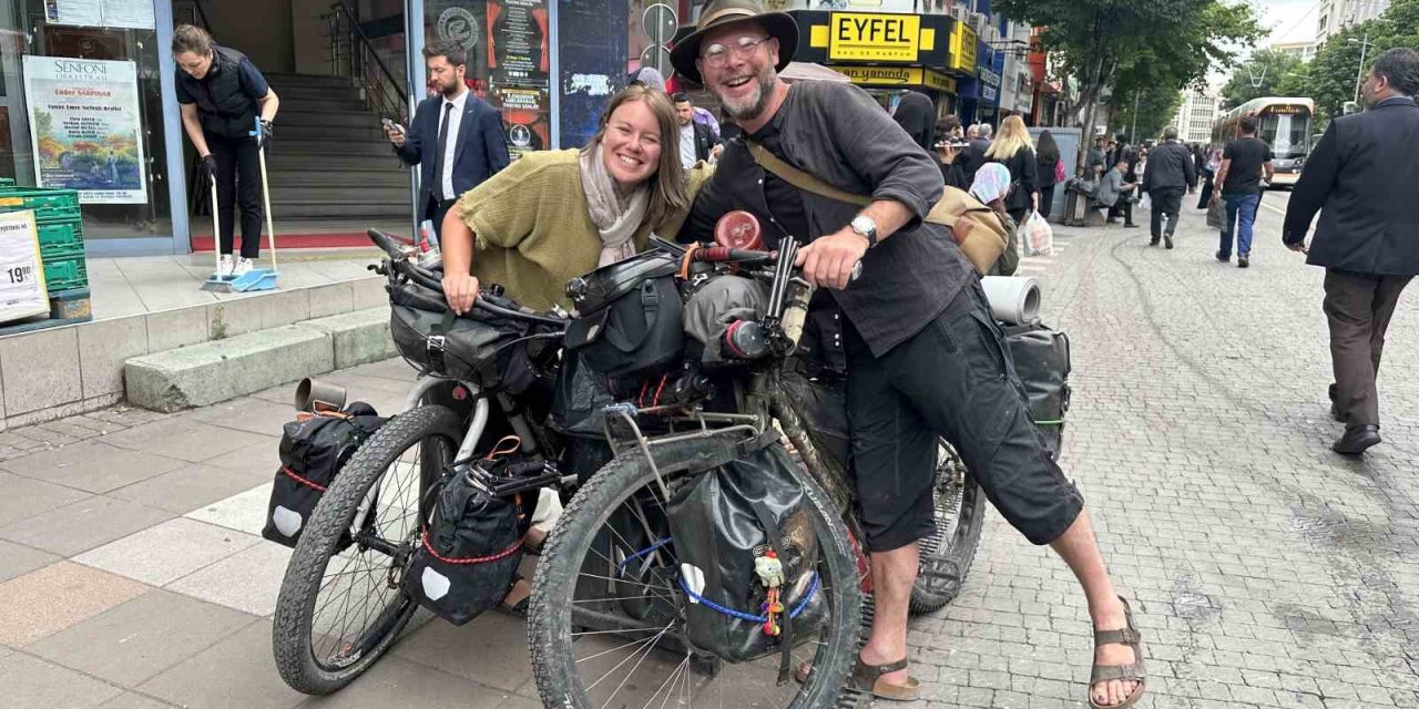 İstanbul’dan Tokyo’ya Bisikletleriyle Yola Çıkan İngiliz Çift: “eskişehir’deki İnsanlar Kadar İçten Gülen Kimse Yok”