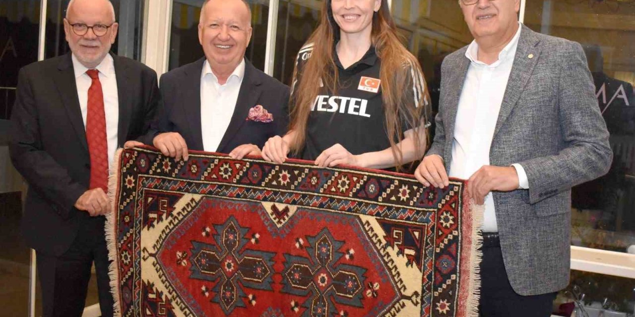 Filenin Sultanlarına Döşemealtı Halısı