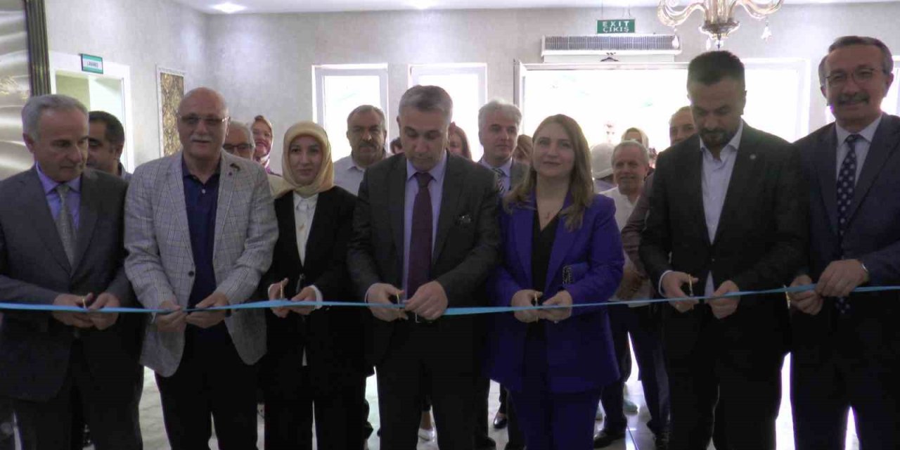 Kadın Kursiyerlerin El Emekleri Görücüye Çıktı