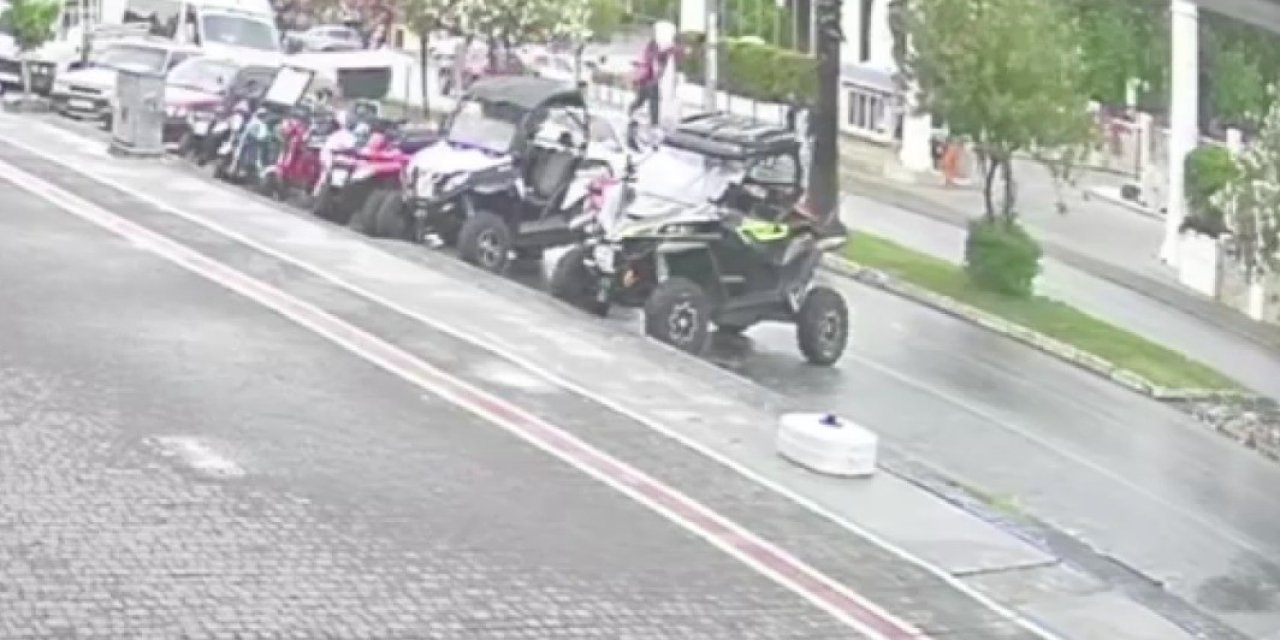 Minibüsten İnip Yola Fırladı, Gözünü Hastanede Açtı