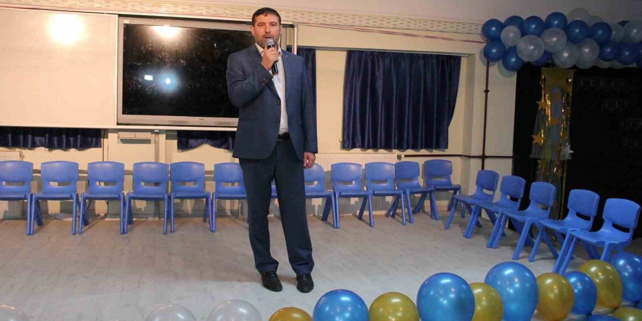 Minik Öğrenciler Kur’an-ı Kerimi Öğrenmenin Sevincini Yaşadı