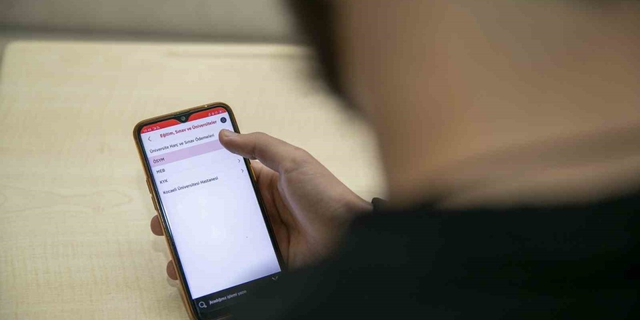 Mersin’de Yks’ye Girecek 4 Bin 165 Öğrencilerin Sınav Ücreti Belediyeden