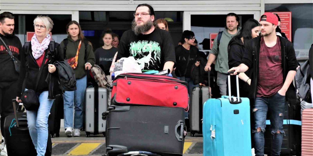 2023’ün İlk 5 Ayında Antalya’yı 3 Milyon 400 Bin Turist Ziyaret Etti