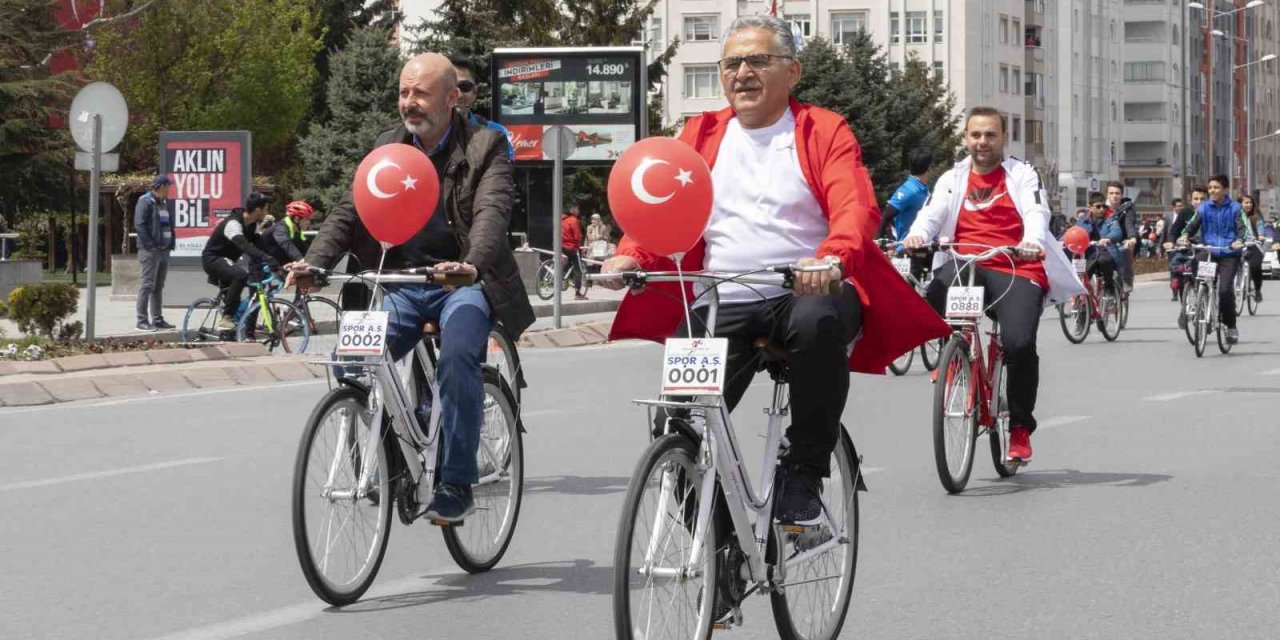Başkan Büyükkılıç’tan 80 Kilometrelik Bisiklet Yolu