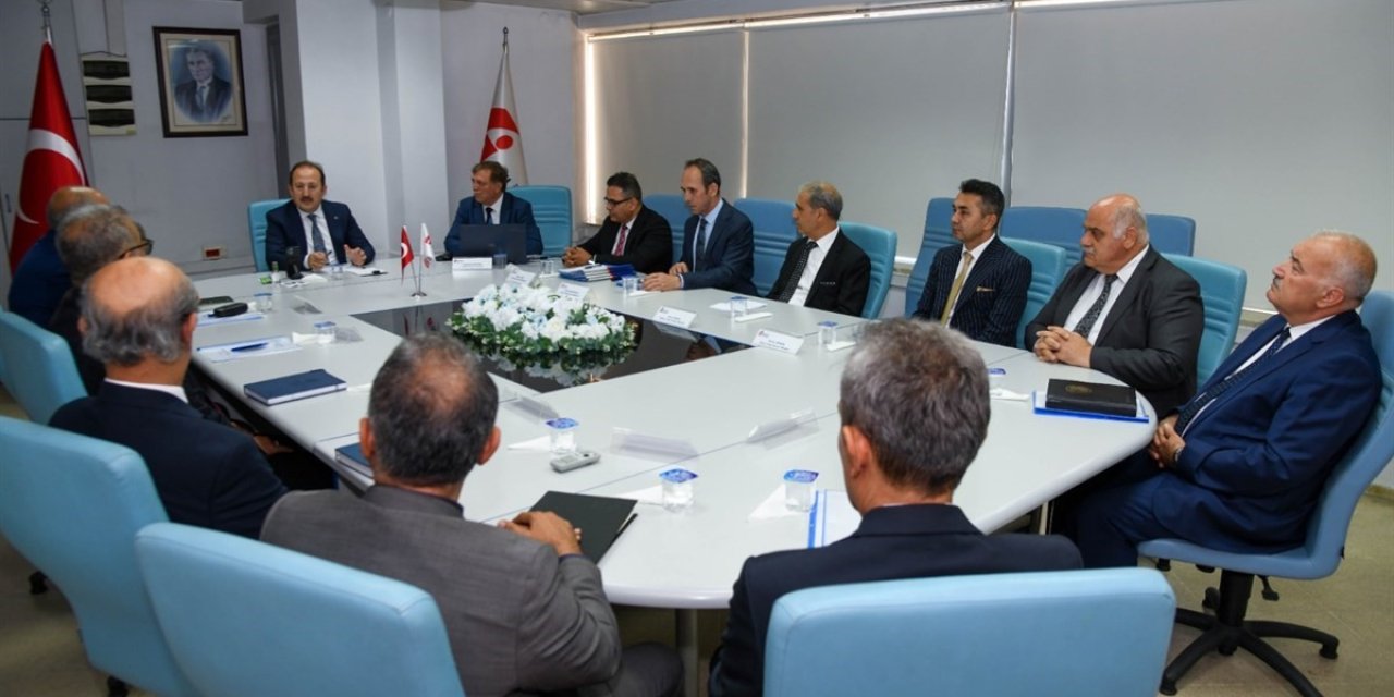 Vali Pehlivan, Mersin Vergi Dairesi Başkanlığında Toplantı Gerçekleştirdi