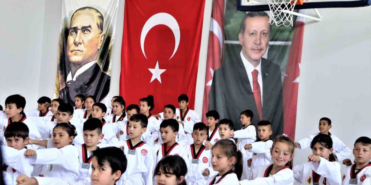 Jandarmadan İlk: Kırsaldaki Çocuklar Sporla Tanıştı