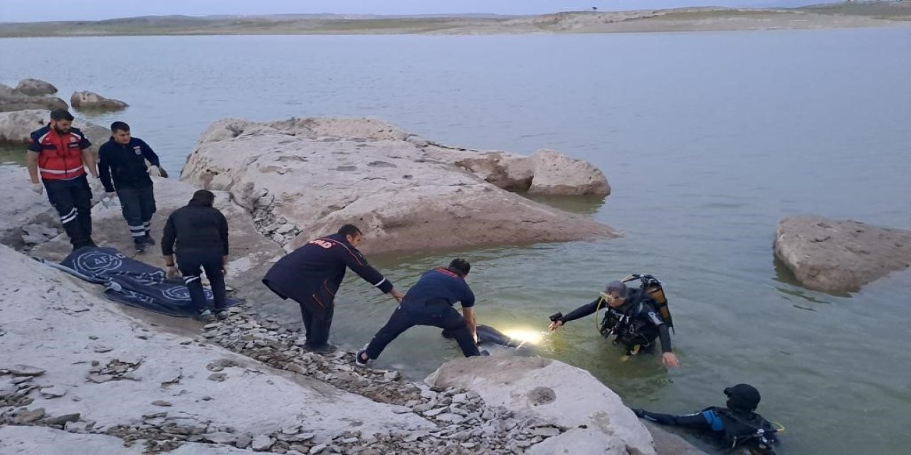 Selfie Çekmek İsterken Canından Oldu