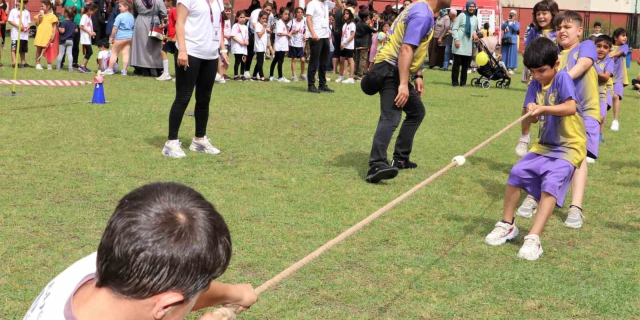 Toroslar’da Çocuklar Hem Yarıştı Hem Doyasıya Eğlendi