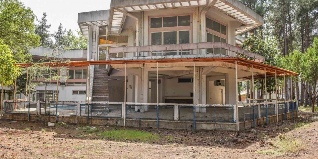 Pil Fabrikası ‘kütüphane’ İle Kapılarını Açıyor