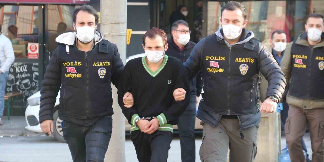 61 Yaşındaki Adamı Öldürerek Gömen Sanıkların Yargılandığı Dava Ertelendi