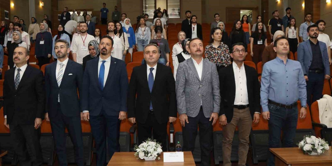 Erü’de “hukukta Kariyer Zirvesi” Düzenlendi