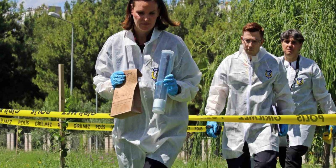 Emniyetin ‘delil Avcısı’ Ayşe Polisi Suçluların Kabusu Oldu