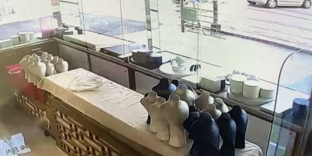 Kazada Kalp Masajı İle Hayata Döndü, Yanındaki Kızın Feryatları Yürekleri Dağladı