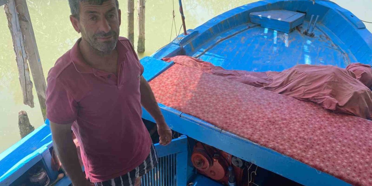 Antalya’da Akü Hırsızları Balıkçı Esnafını Canından Bezdirdi