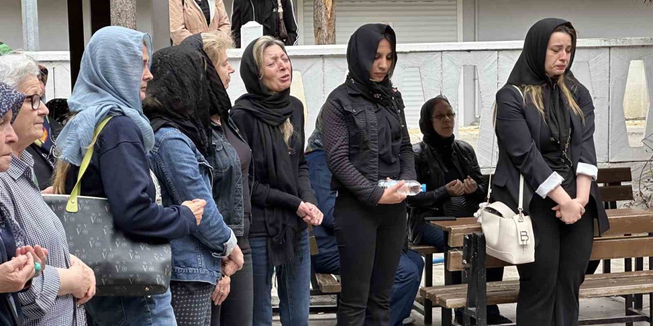 Thy’de Yaşadığı Baskı Sonucu Canına Kıyan Koray’ın Annesi İsyan Etti