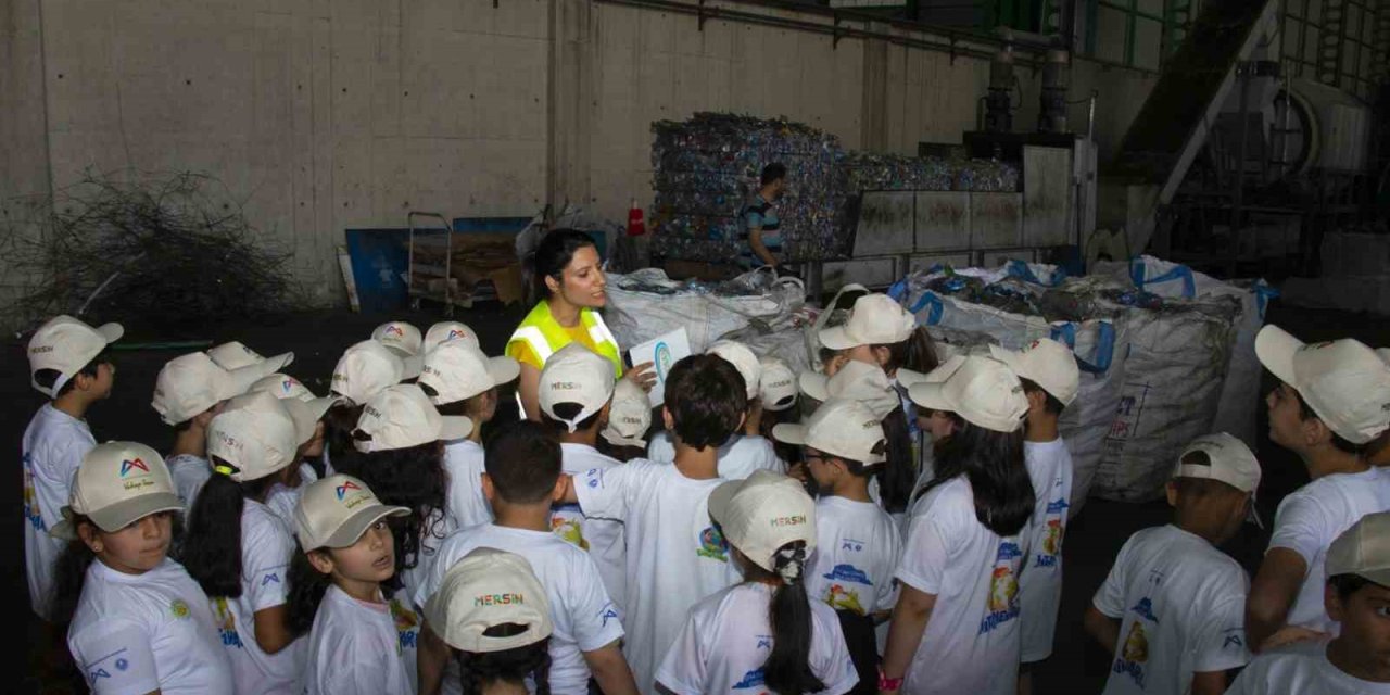 Çocuklar, Geri Dönüşüm Ve Atıkların Ayrıştırılmasını Yerinde Gördü