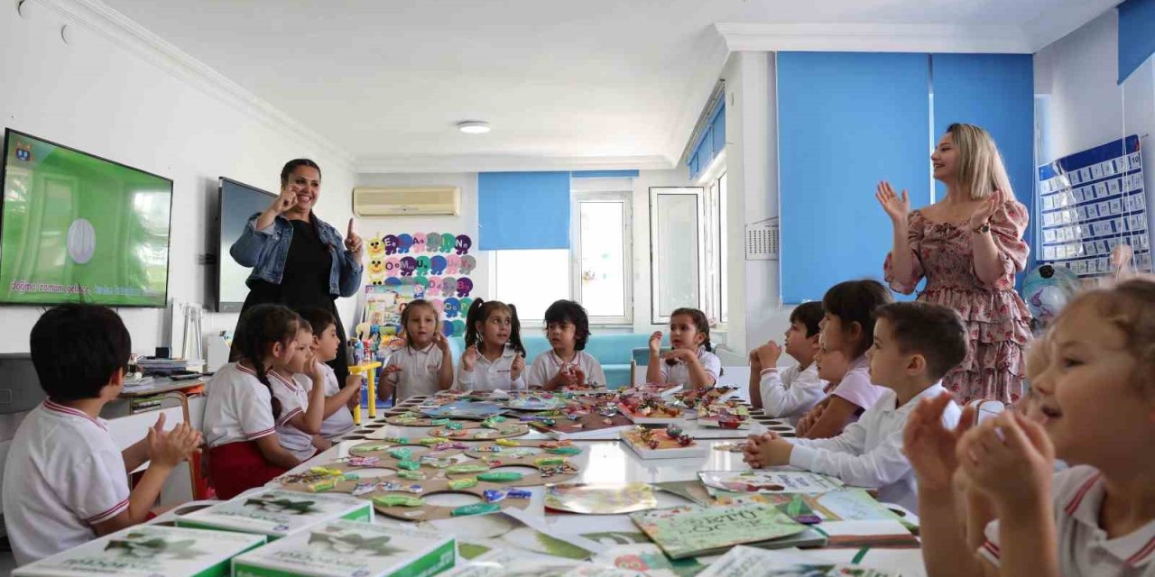 Büyükşehir’den Okullara İpekböceği Besleme Seti