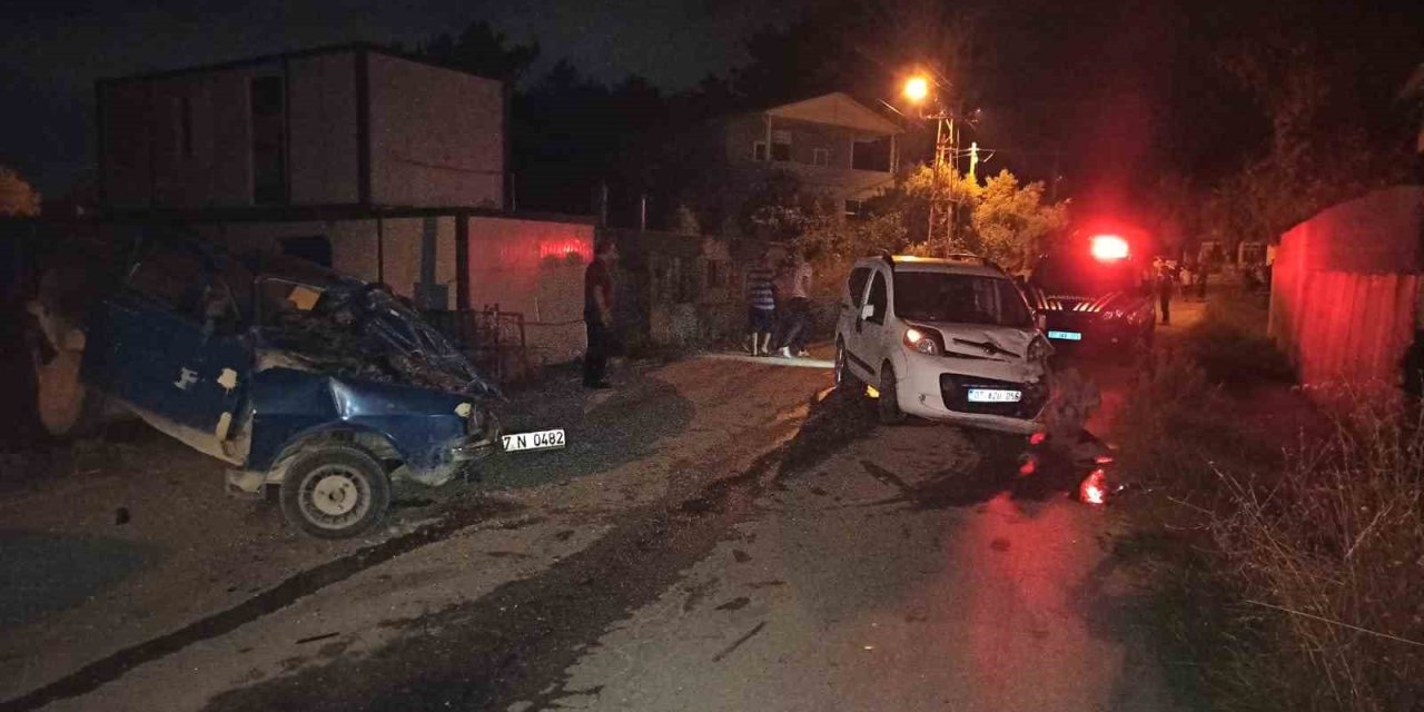 Kazada Yaralanan 4 Çocuk Babası Hastanede Hayatını Kaybetti