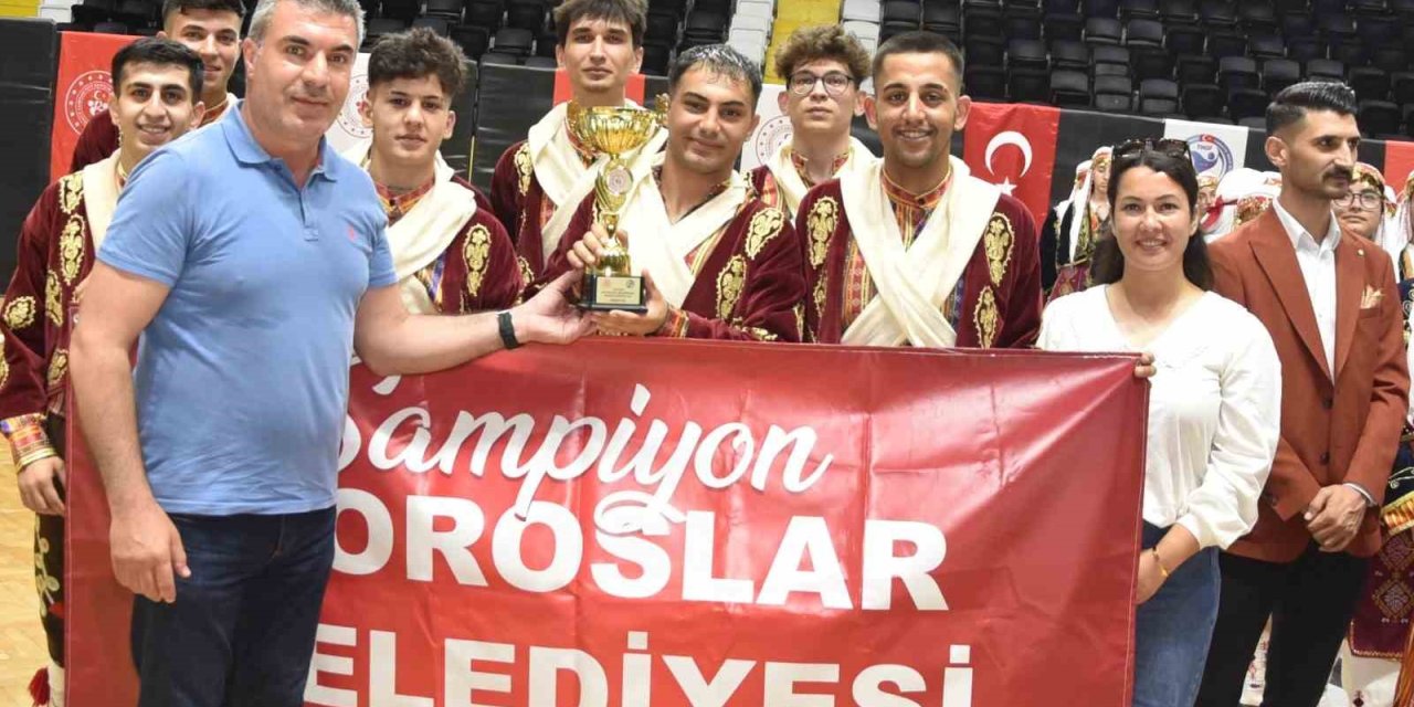 Toroslar Belediyesi Halk Oyunları Ekibi Şampiyon Oldu