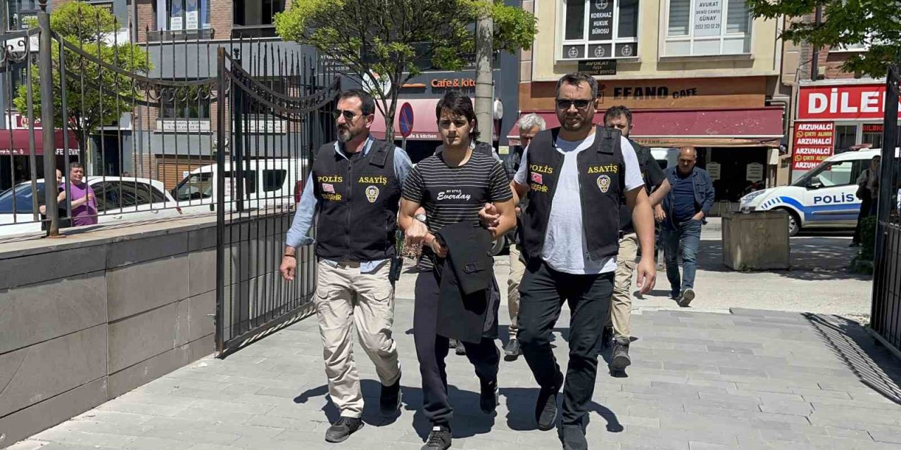 24 Yaşındaki Gencin Öldürülmesiyle İlgili Yakalanan Baba Oğul Adliyeye Sevk Edildi