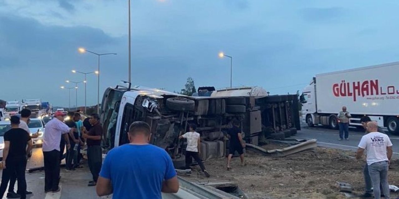 Mersin’de 9 Araç Birbirine Girdi: 4 Yaralı