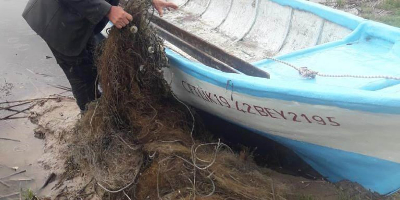 Beyşehir Gölü Hayalet Ağlardan Temizleniyor