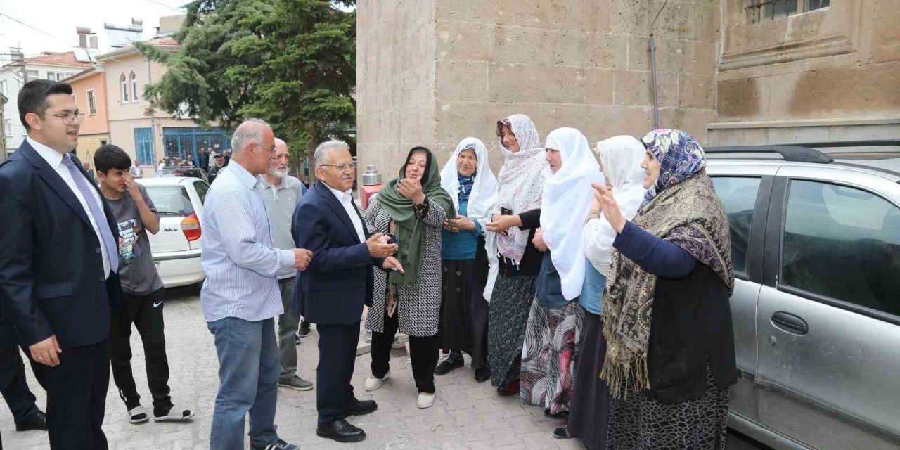 Başkan Büyükkılıç’a Mahalle Ziyaretlerinde Yoğun İlgi