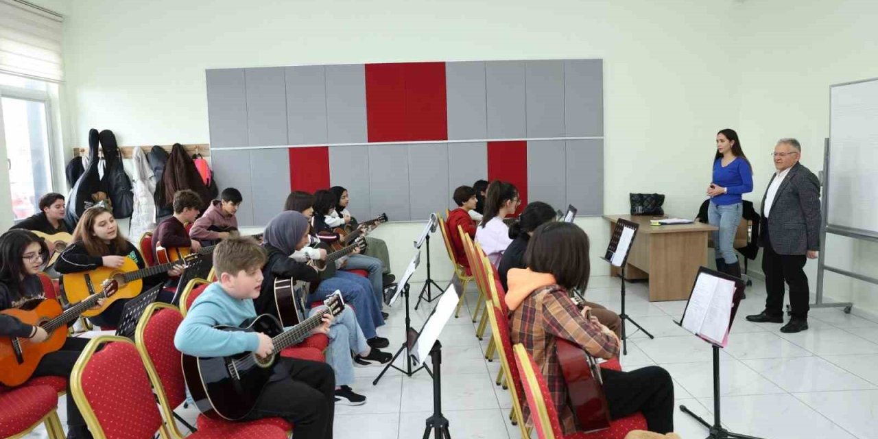 Kaymek’ten 2022-2023 Eğitim Öğretim Yılı’nda 6 Bin Öğrenciye Eğitim Hizmeti